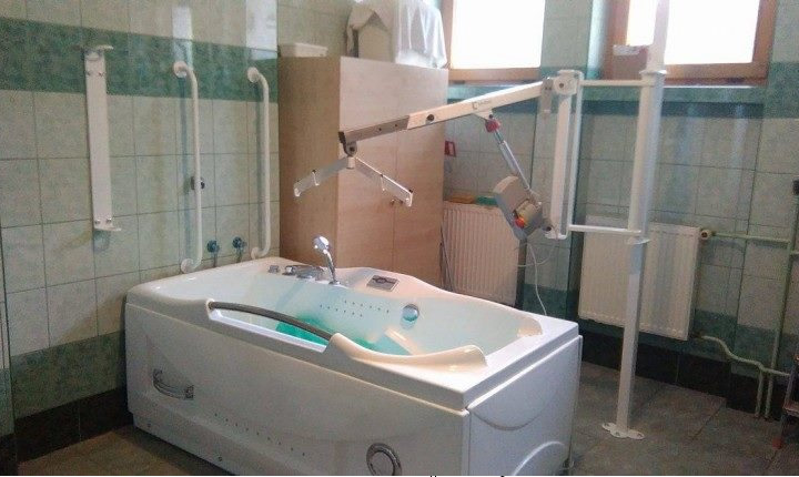 27b Adapter do podnośnika Q140 do łazienki